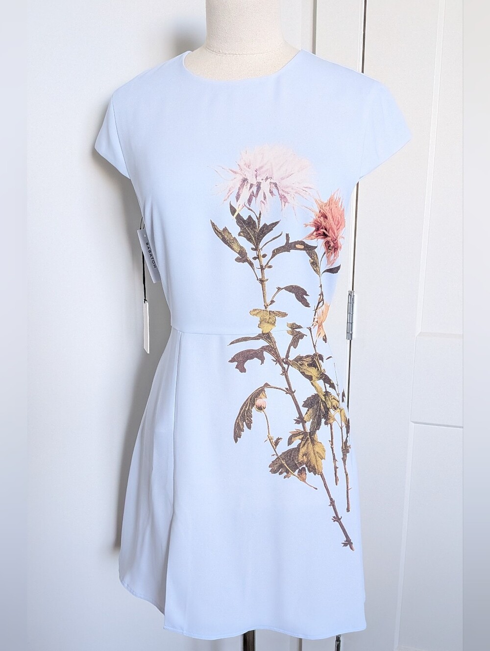 Babaton Hamptons Glimmer Light Blue Floral Slit Midi Dress 2 NWT